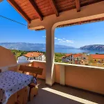 Ruzica F Apartment Lopar