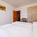Apartment Ruzica F Lopar