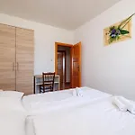 Apartment Ruzica F