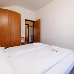 Ruzica F Apartment *