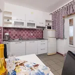 Ruzica F Apartment Lopar