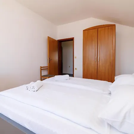 Apartment Ruzica F