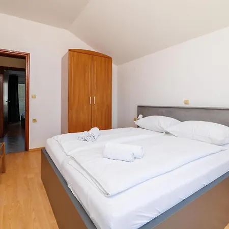 Ruzica F Apartmán Lopar