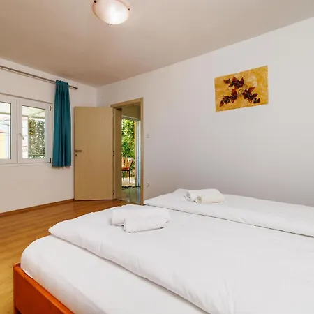 Apartmán Ruzica F *