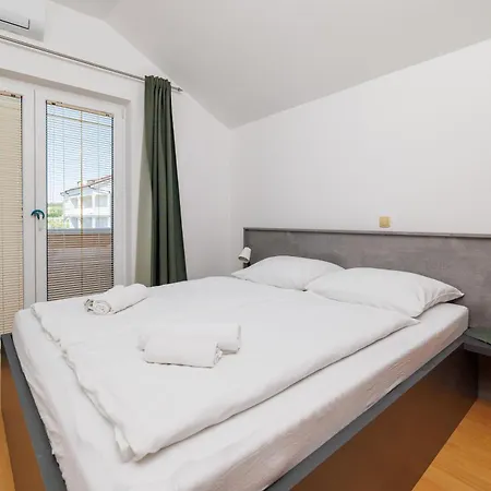 Ruzica F Apartmán Lopar